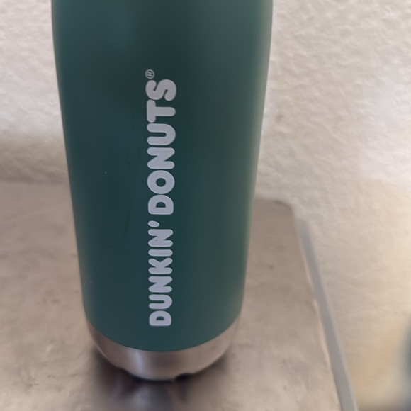 Dunkin’ Donuts 17 oz hydrating bottle - Picture 2 of 6